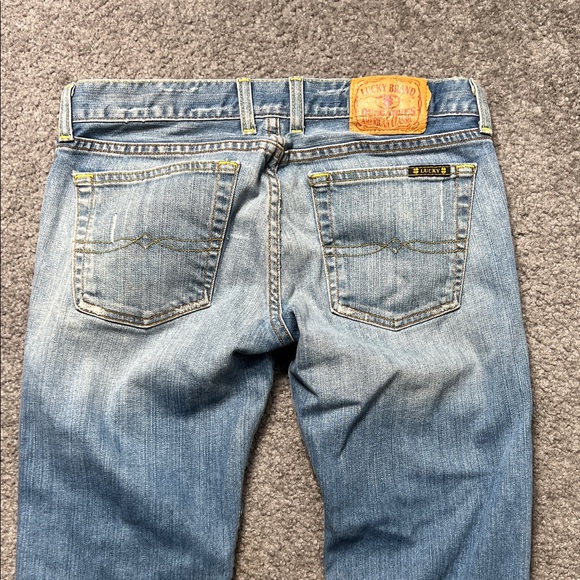 Lucky Brand Jeans - Lil Maggie Light Wash Low Rise Flare - 4/27 - Picture 4 of 11